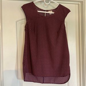 Sleeveless multicolored top